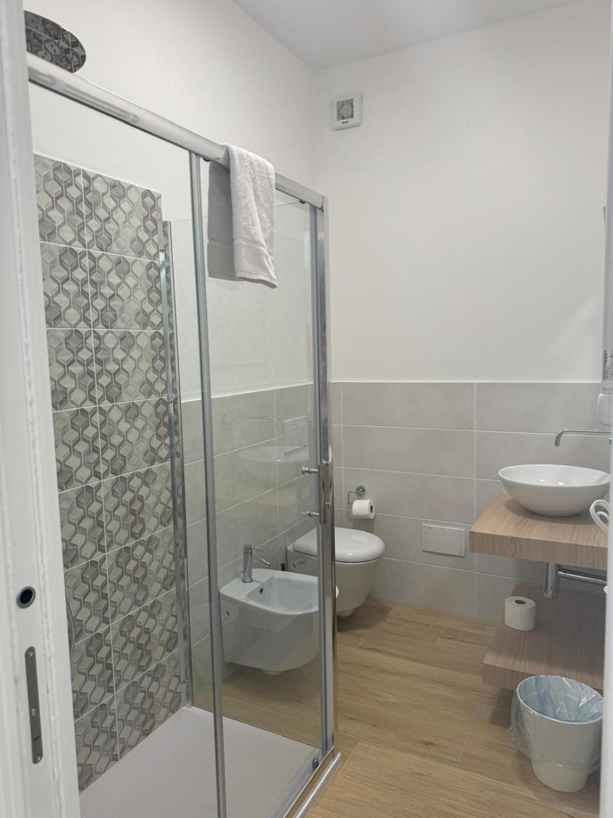 Guest House Al Porto Civitavecchia Luaran gambar